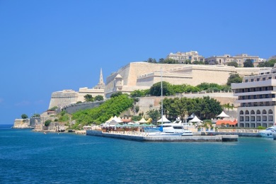 Fort Manoel. 