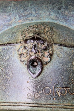 The interesting wick point on a 1678 brass cannon. 