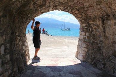 The sea door in the wall of the Nafpaktos Castle. 