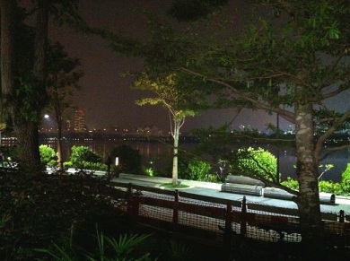 Singapore Bay at night. 
